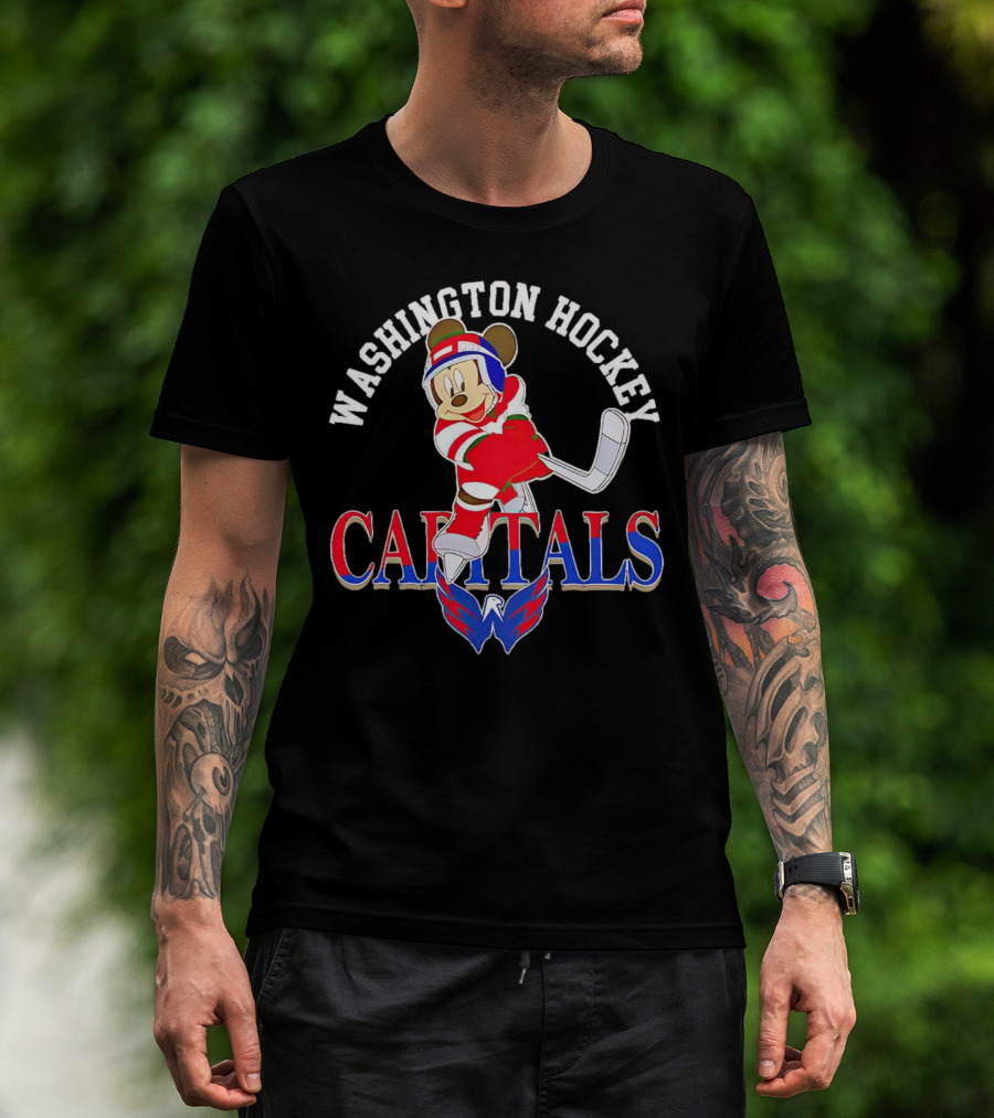 Washington Capitals Mickey Mouse Hockey Player T-Shirt