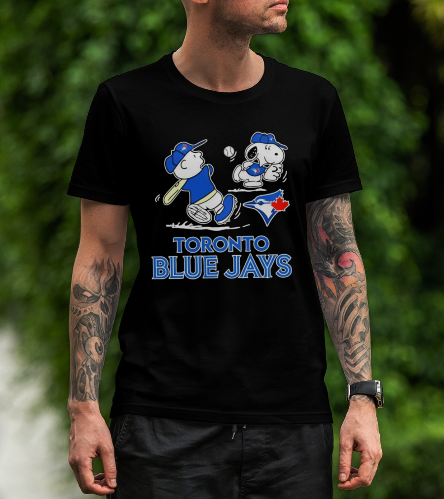Toronto Blue Jays Charlie Brown Snoopy Baseball Peanuts MLB Collaboration T-Shirt