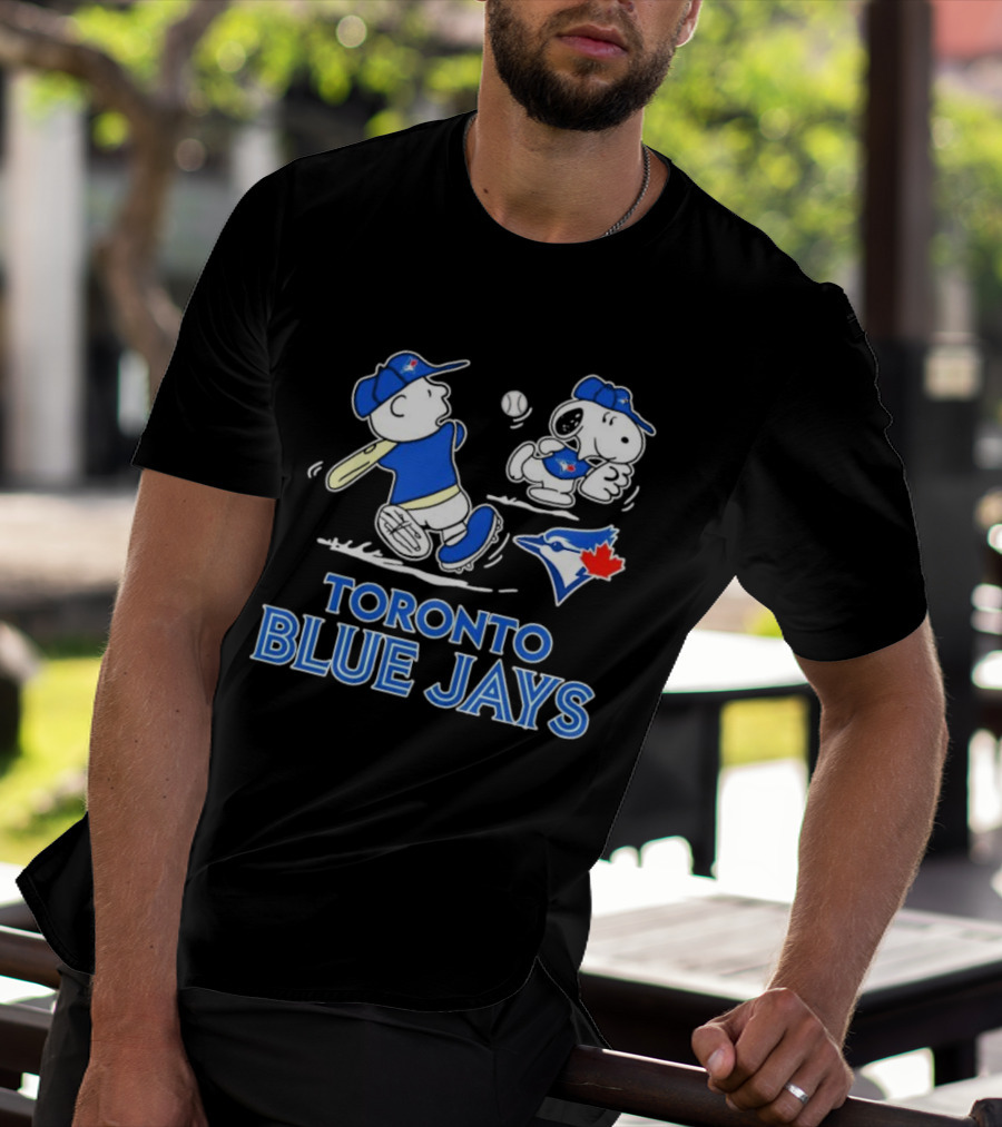 Toronto Blue Jays Charlie Brown Snoopy Baseball Peanuts MLB Collaboration T-Shirt