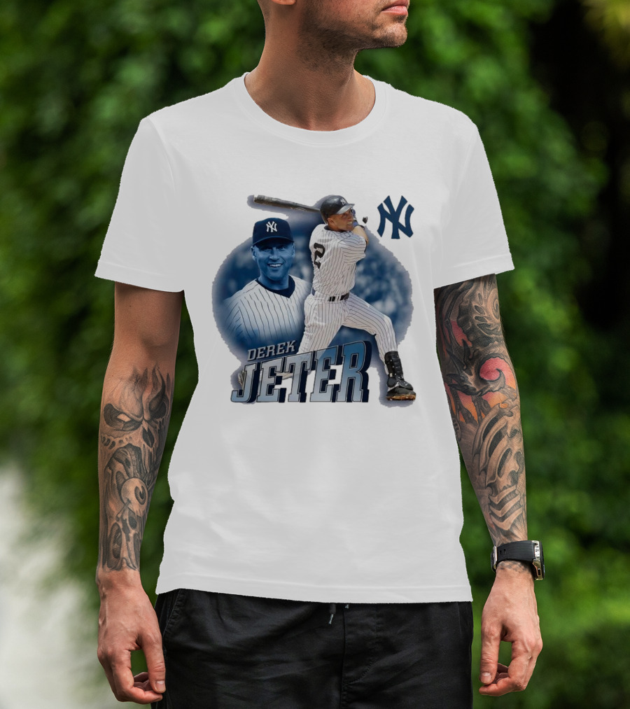 Derek Jeter New York Yankees Swing Baseball Legend T-Shirt