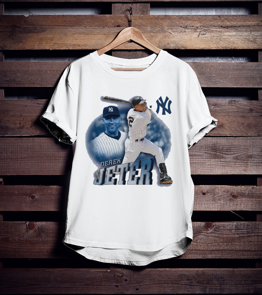 Derek Jeter New York Yankees Swing Baseball Legend T-Shirt