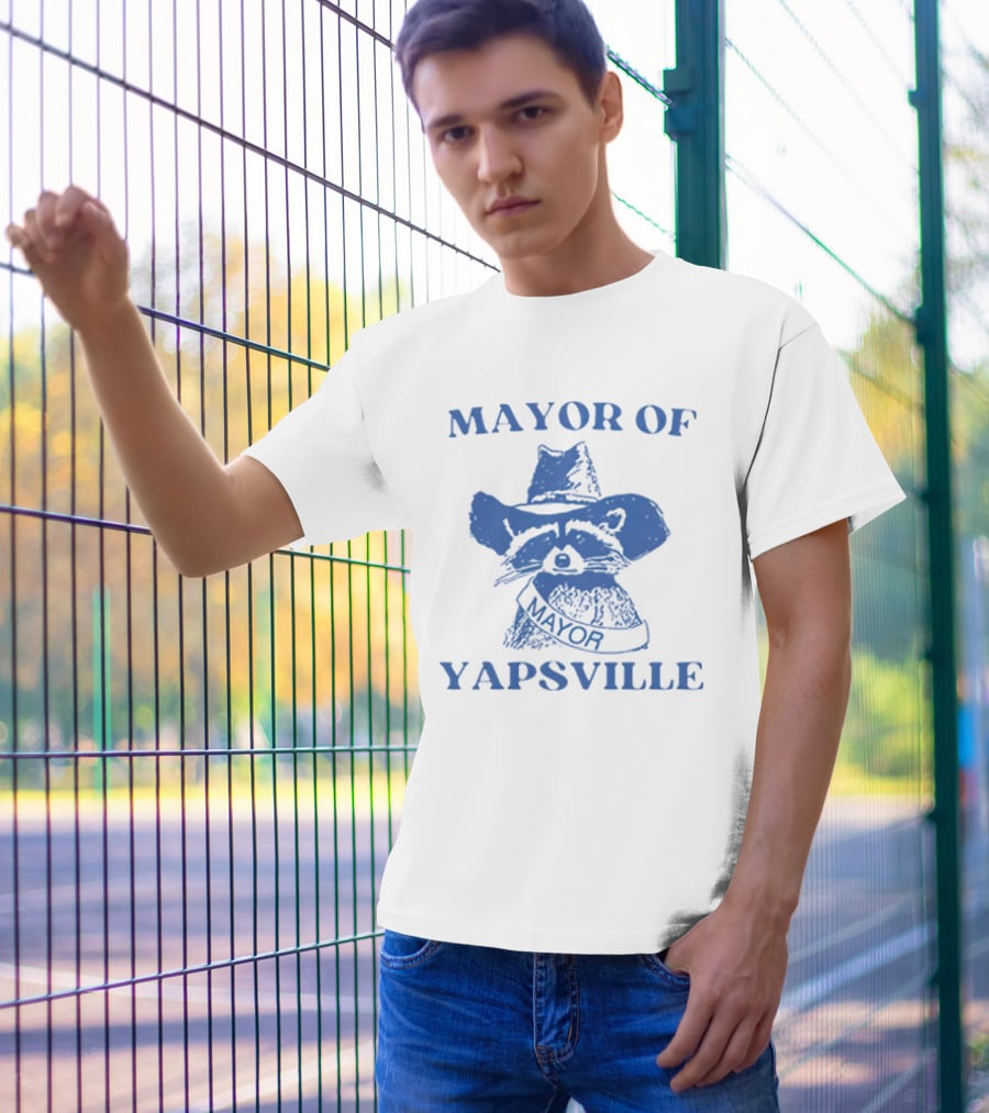 MAYOR OF YAPSVILLE RACCOON WITH HAT AND SASH T-Shirt
