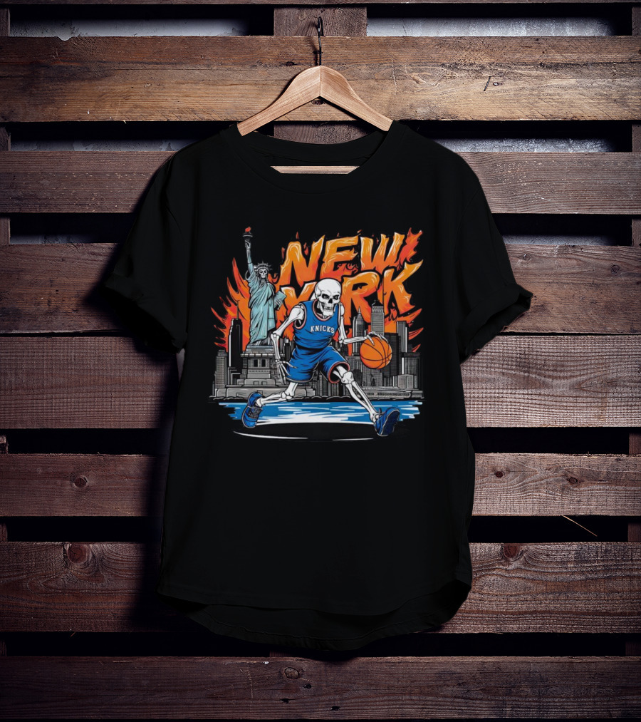 New York Knicks Skeleton Statue Basketball T-Shirt