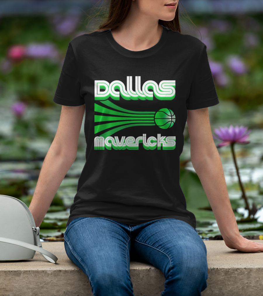 Dallas Mavericks Retro Green Basketball T-Shirt