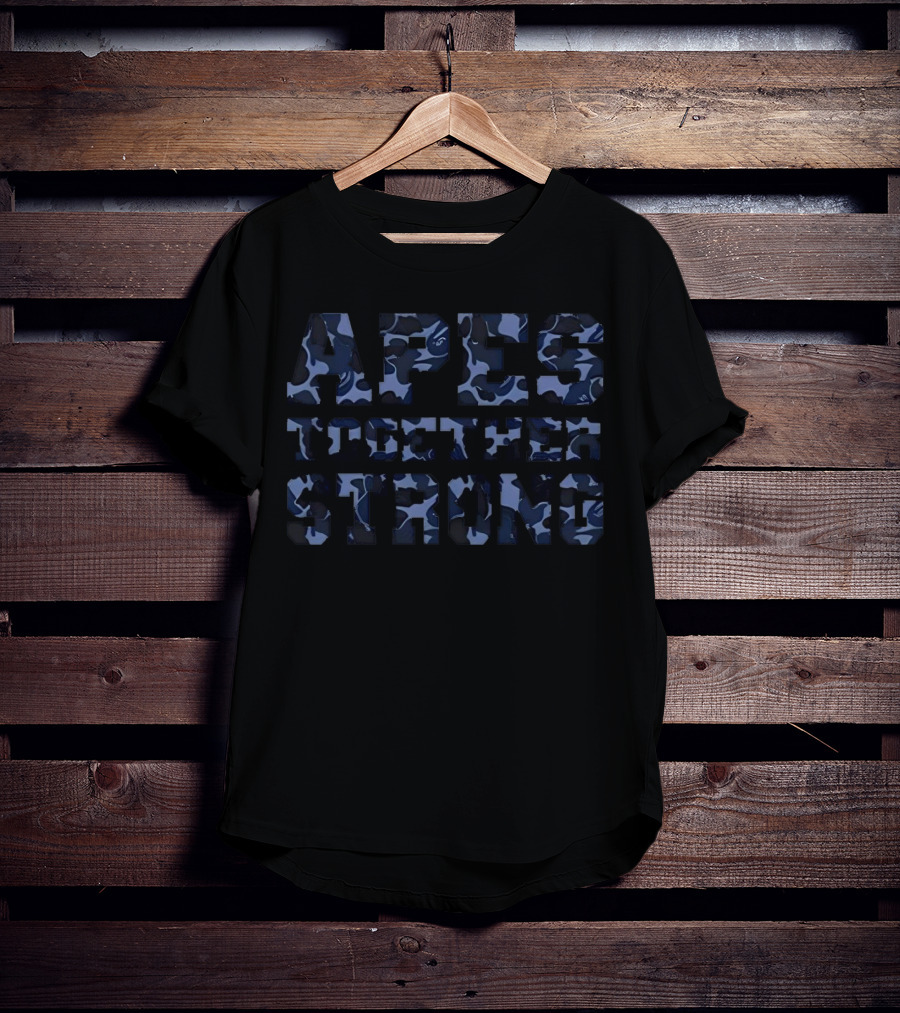 APES TOGETHER STRONG Camouflage T-Shirt