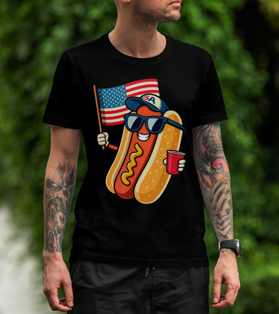 Fourth Of July USA Hotdog With American Flag And Sunglasses T-Shirt