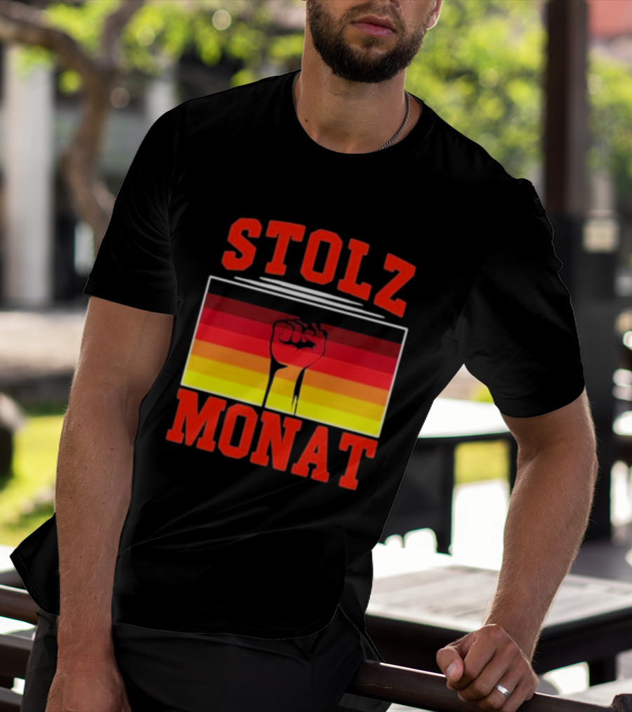 Stolz Monat Fist With German Flag Colors T-Shirt
