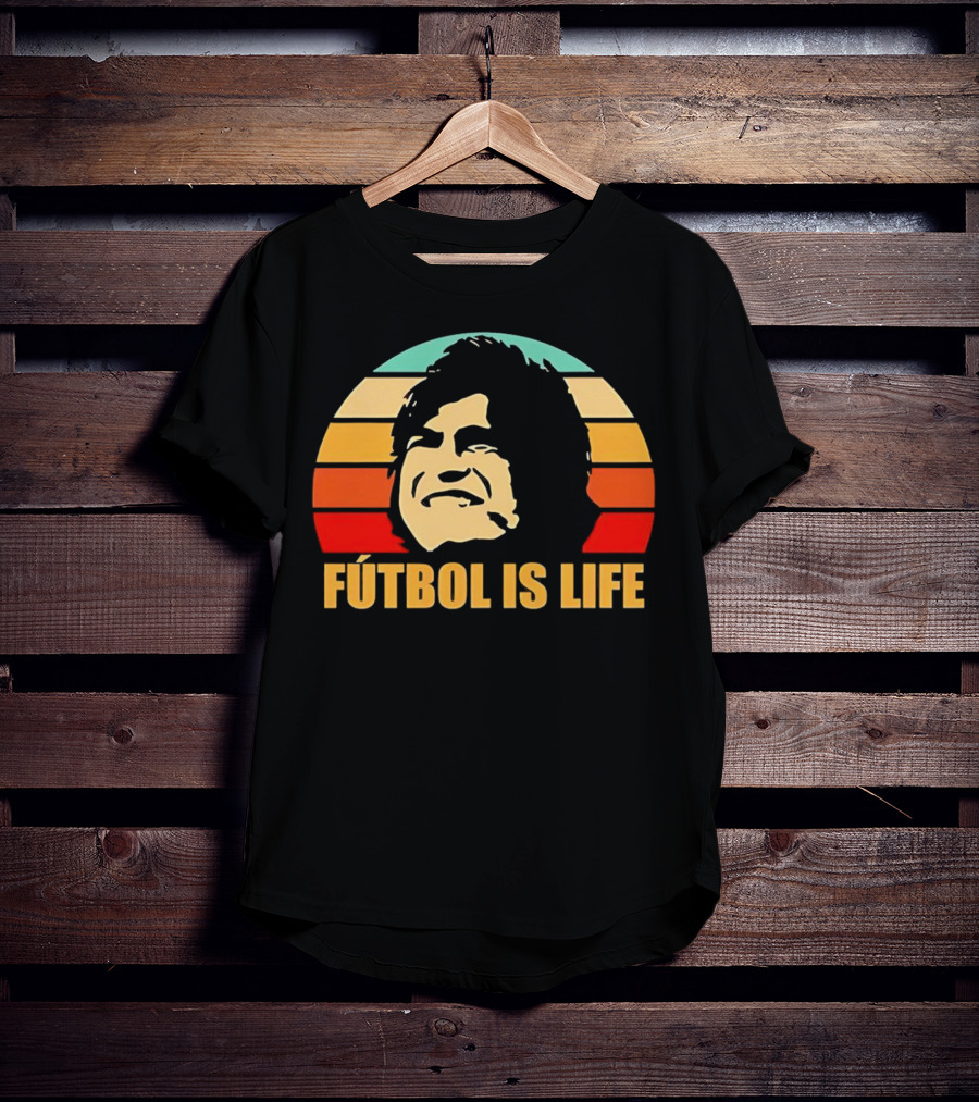 Fútbol Is Life Vintage Retro Sunset T-Shirt