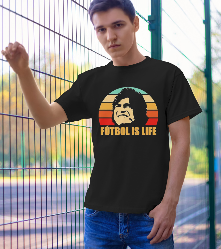 Fútbol Is Life Vintage Retro Sunset T-Shirt