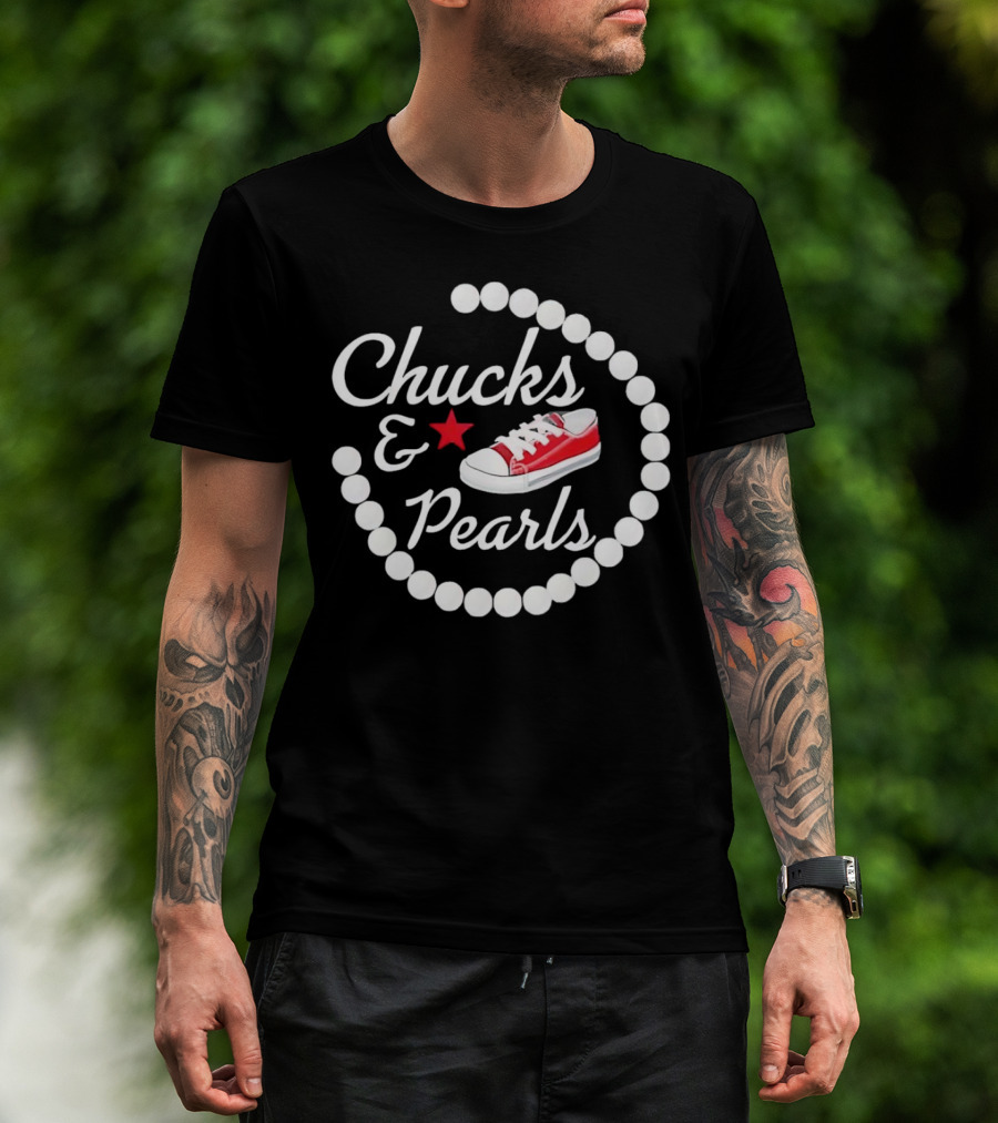 Chucks Pearls Red Sneaker Star T-Shirt