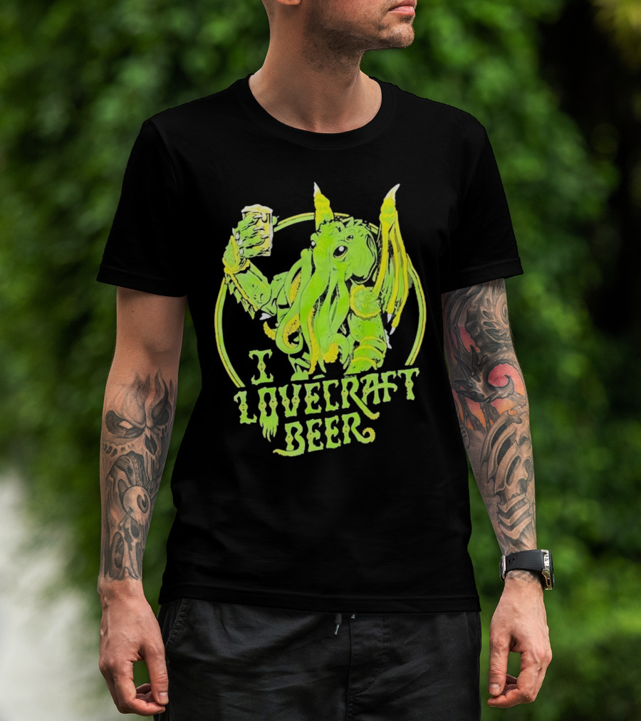 Cthulhu I Love Craft Beer Green Creature Holding Mug T-Shirt
