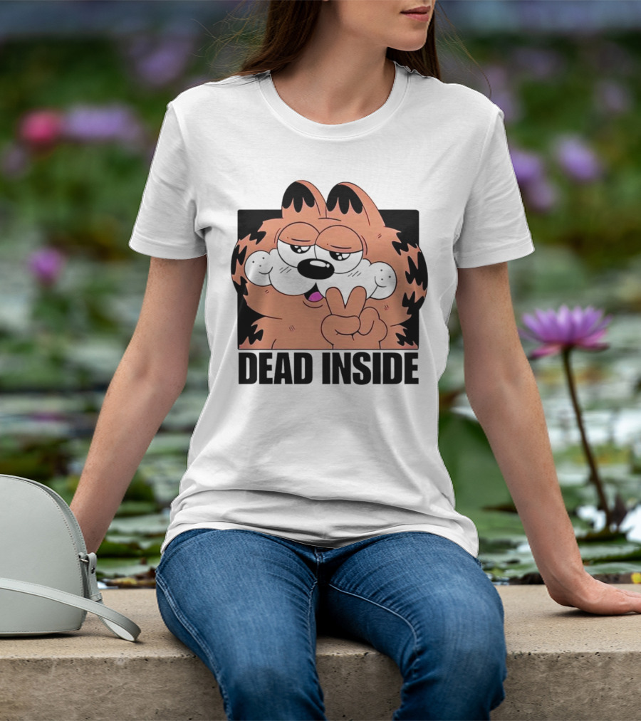 Garfield Dead Inside Peace Sign Iconic Meme T-Shirt
