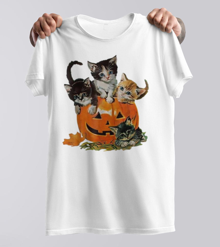 Vintage 90s Cat Pumpkin Halloween Spooky Season T-Shirt