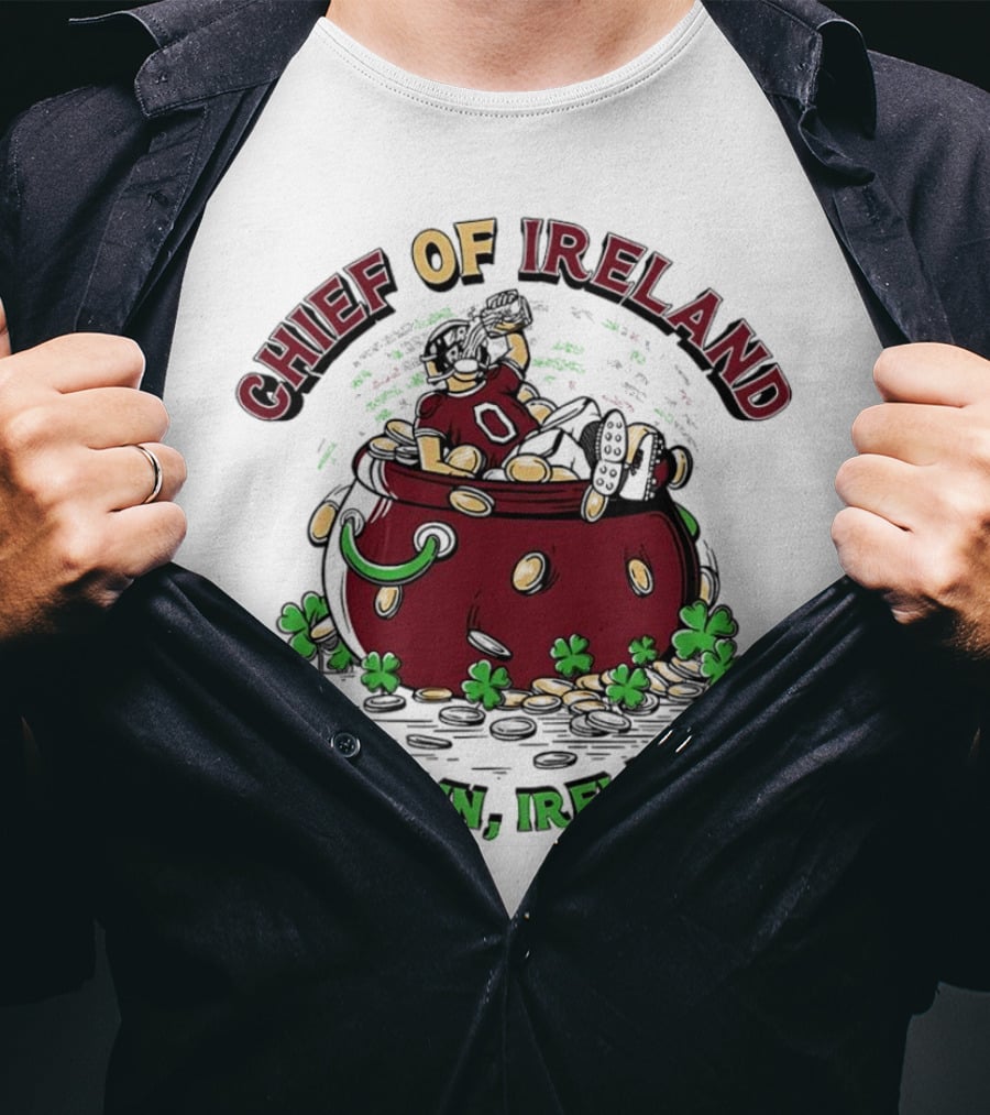 Chief Of Ireland Dublin Ireland Pot Of Gold And Shamrock-Themed T-Shirt