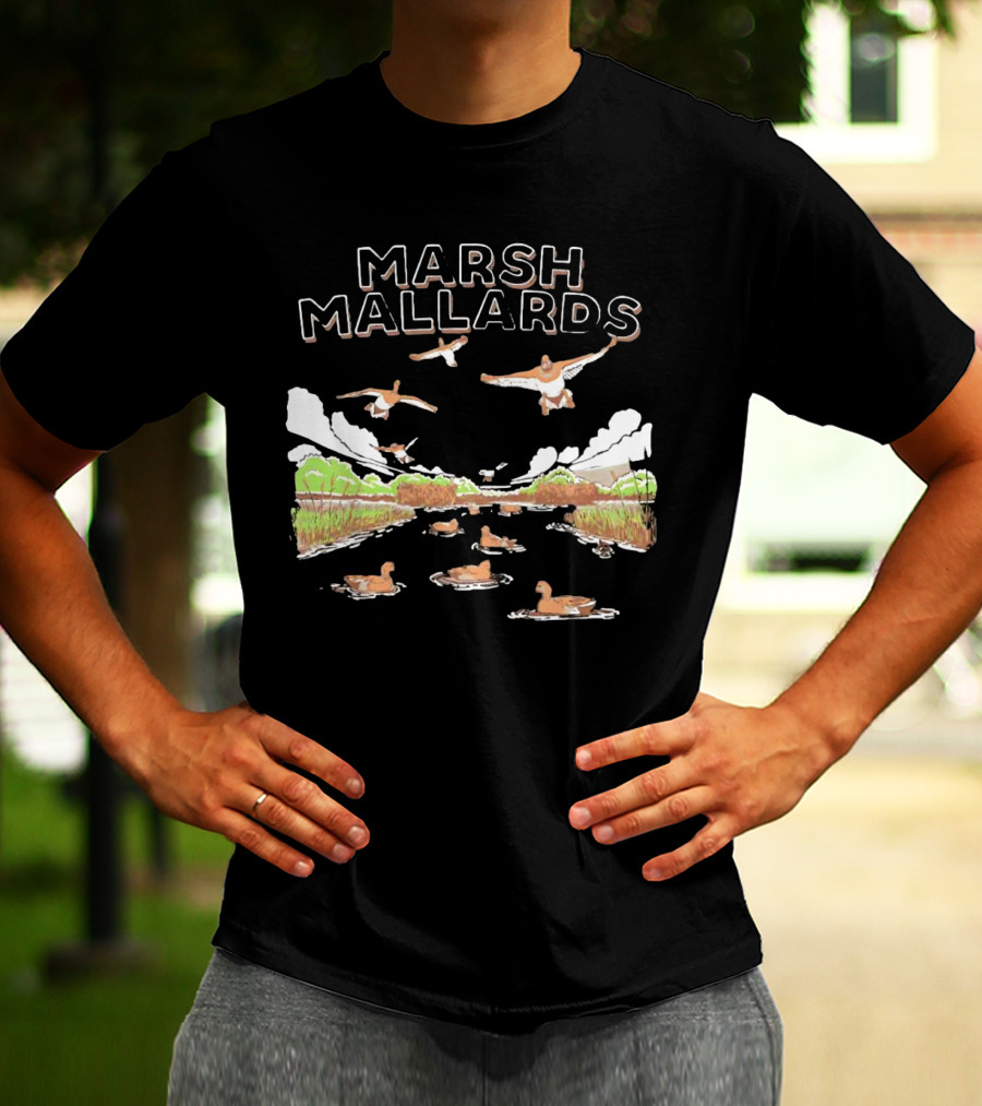 MARSH MALLARDS HUNTING DUCK SCENE JUMBO ANIMALS T-Shirt