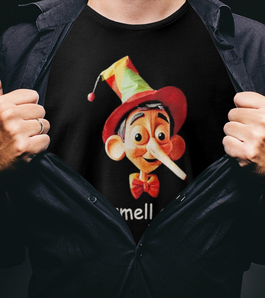 I Smell Cap Puppet Pinocchio With Colorful Hat And Bow Tie T-Shirt