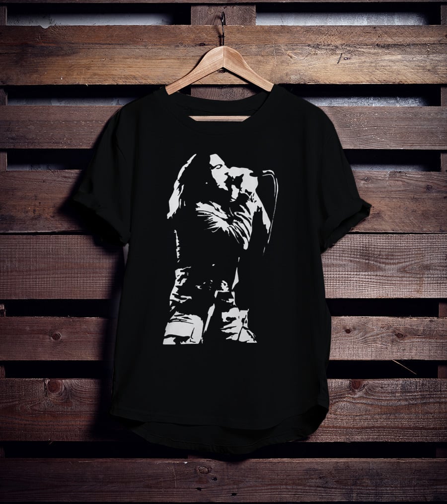 Eddie Vedder Pearl Jam Mic Performance T-Shirt