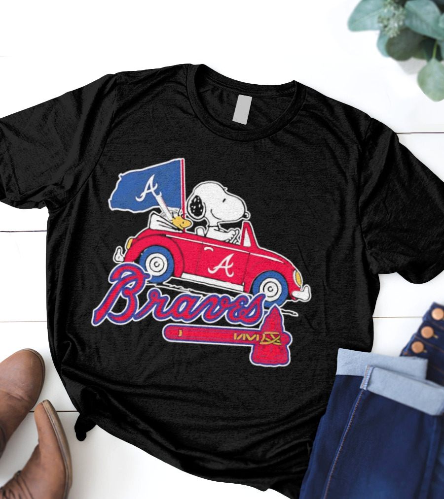 Snoopy And Woodstock Driving Car Atlanta Braves Logo Peanuts Cartoon T-Shirt