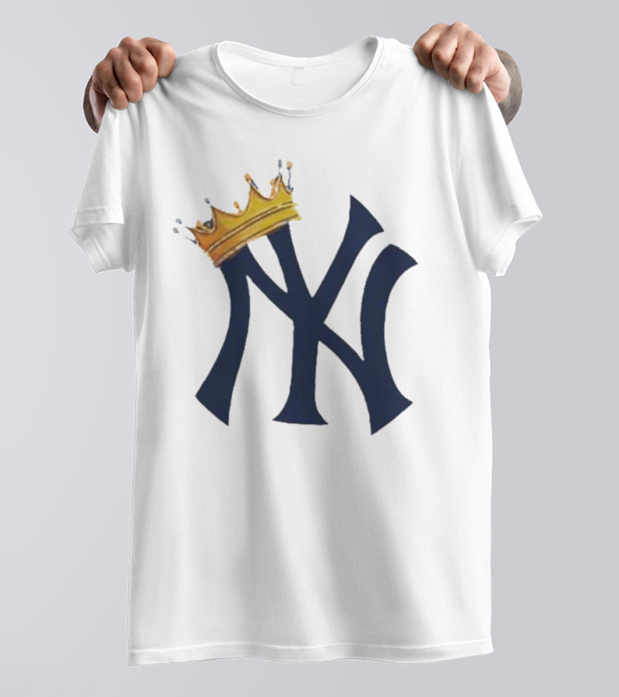 New York Yankees Logo With Crowned King Emblem T-Shirt