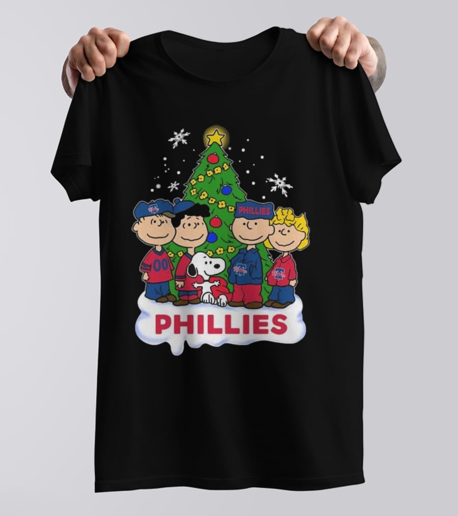 Philadelphia Phillies Snoopy Peanuts Christmas Tree T-Shirt