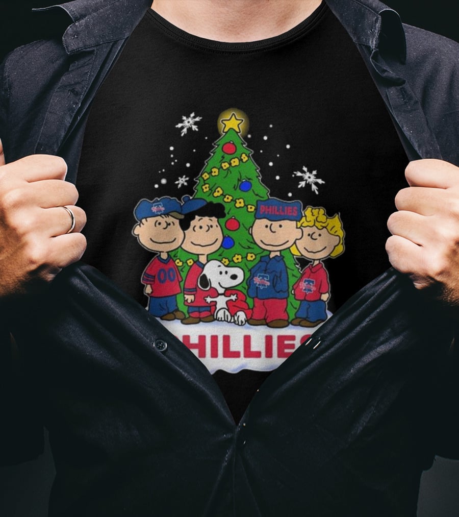 Philadelphia Phillies Snoopy Peanuts Christmas Tree T-Shirt