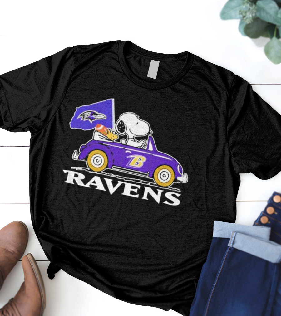 Snoopy And Woodstock Driving Ravens Car With Flag T-Shirt