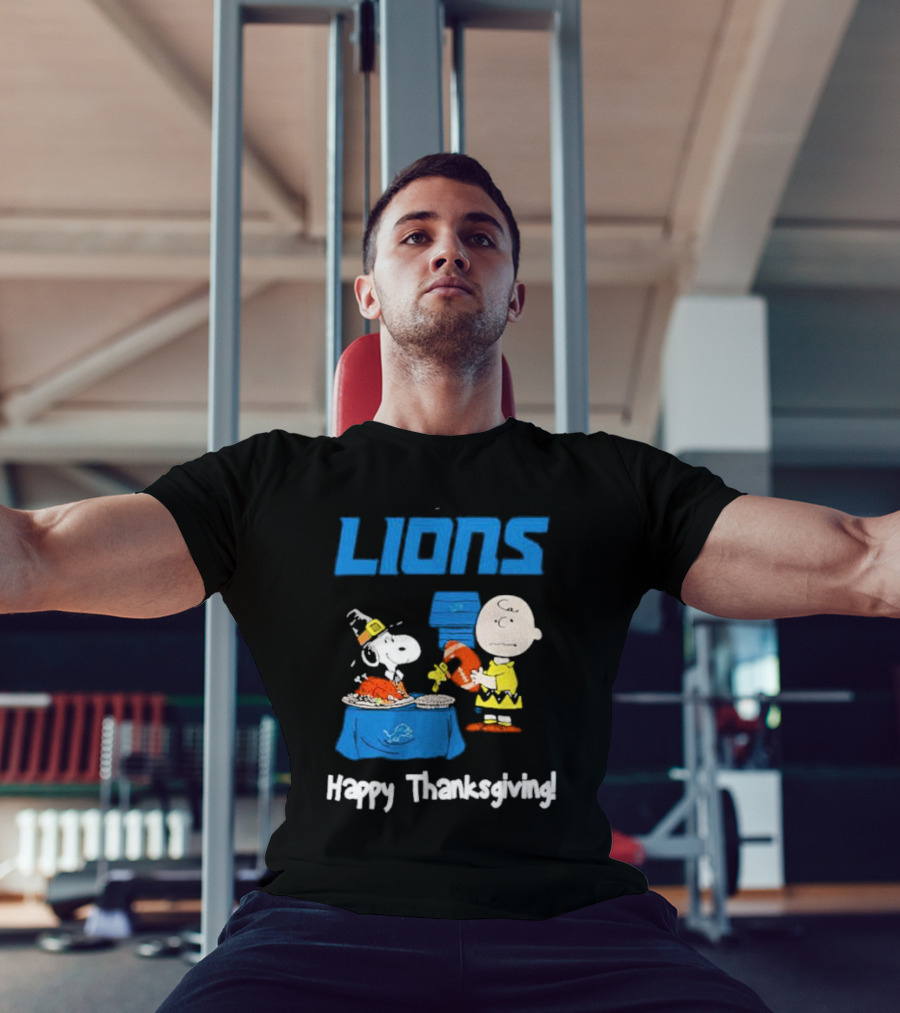 Lions Peanuts Charlie Brown Snoopy Happy Thanksgiving Football Feast T-Shirt