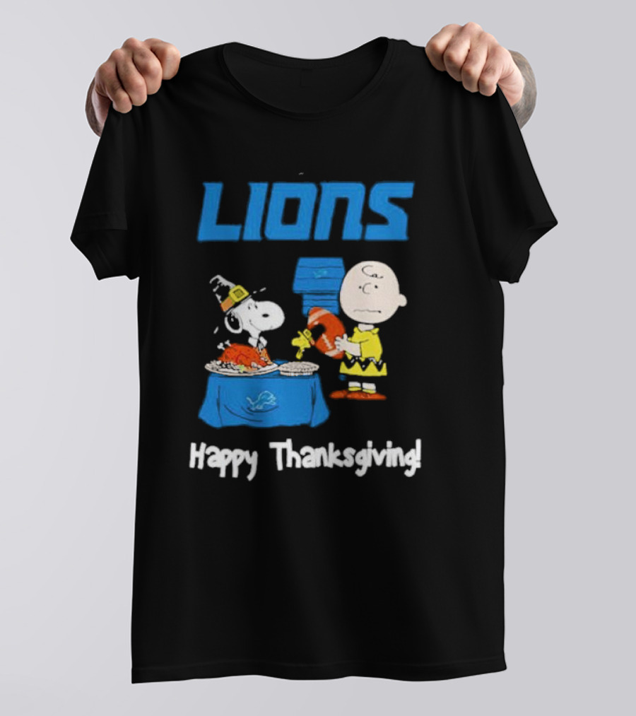 Lions Peanuts Charlie Brown Snoopy Happy Thanksgiving Football Feast T-Shirt