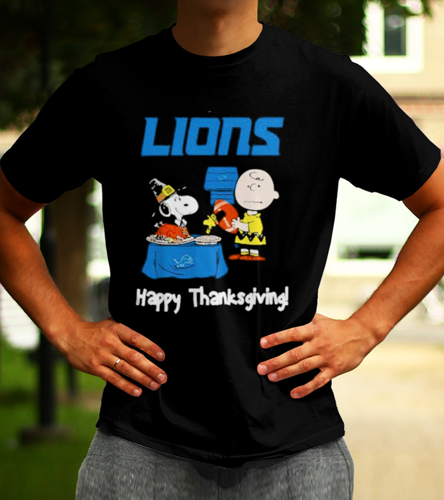 Lions Peanuts Charlie Brown Snoopy Happy Thanksgiving Football Feast T-Shirt