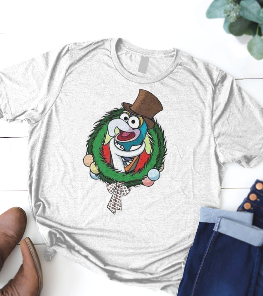 Cute Gonzo The Muppet Christmas Carol Wreath T-Shirt