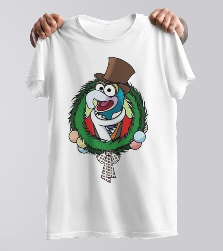 Cute Gonzo The Muppet Christmas Carol Wreath T-Shirt