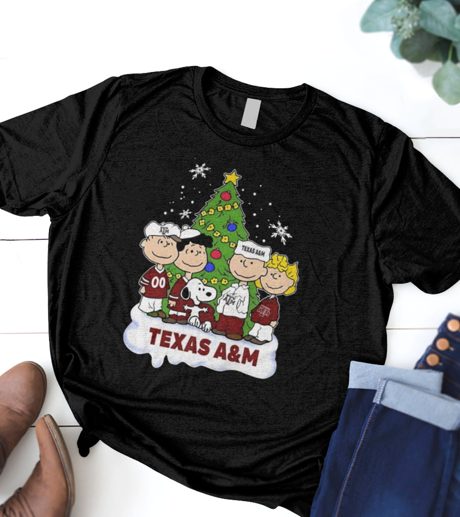 Snoopy And Friends Texas A&M Christmas T-Shirt