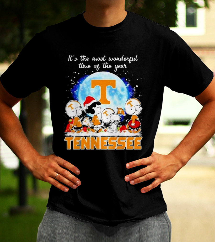Peanuts Tennessee Volunteers It's The Most Wonderful Time Of The Year Christmas Snoopy Woodstock Lucy Moon T-Shirt
