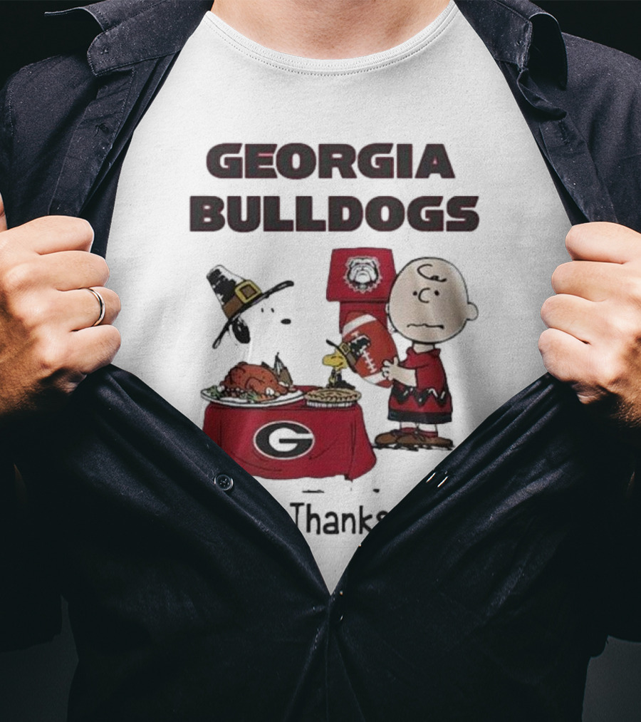 Georgia Bulldogs Peanuts Thanksgiving Celebrations Charlie Brown Football T-Shirt