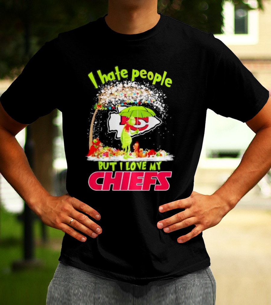 I Hate People But I Love My Chiefs Grinch And Max Kansas City Chiefs Christmas T-Shirt