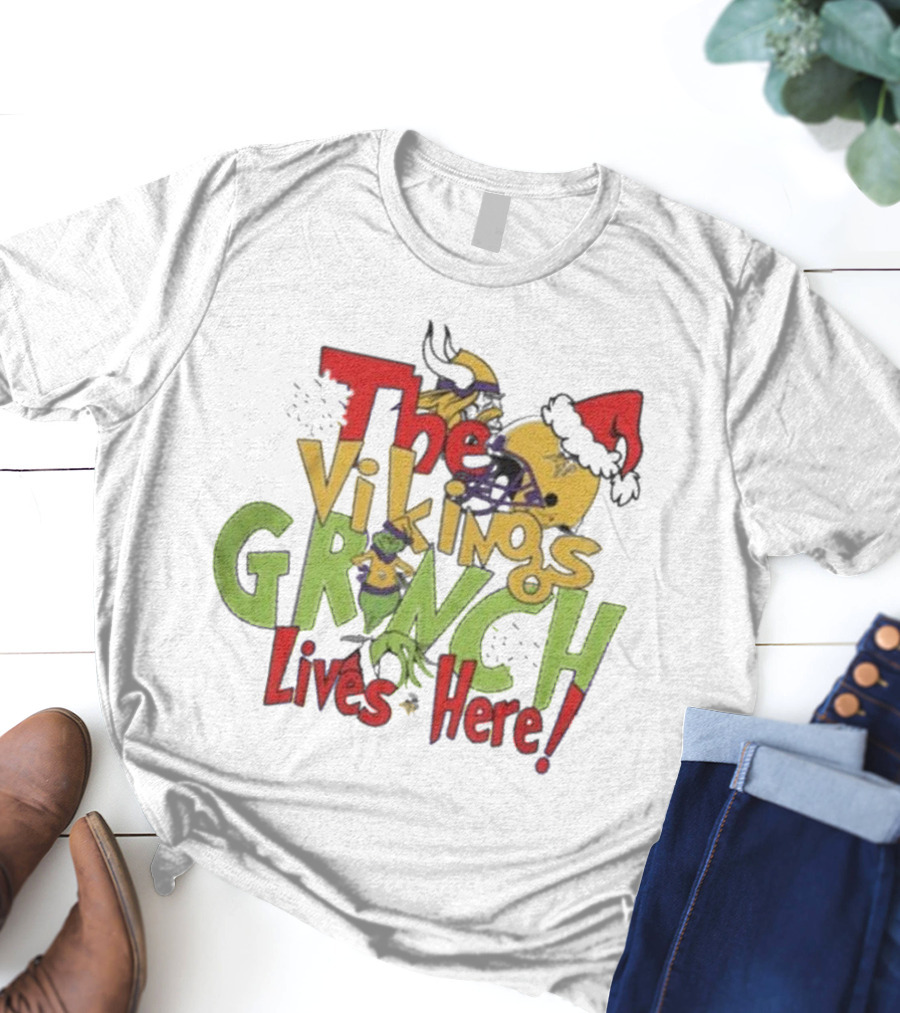 The Minnesota Vikings Grinch Lives Here Holiday T-Shirt