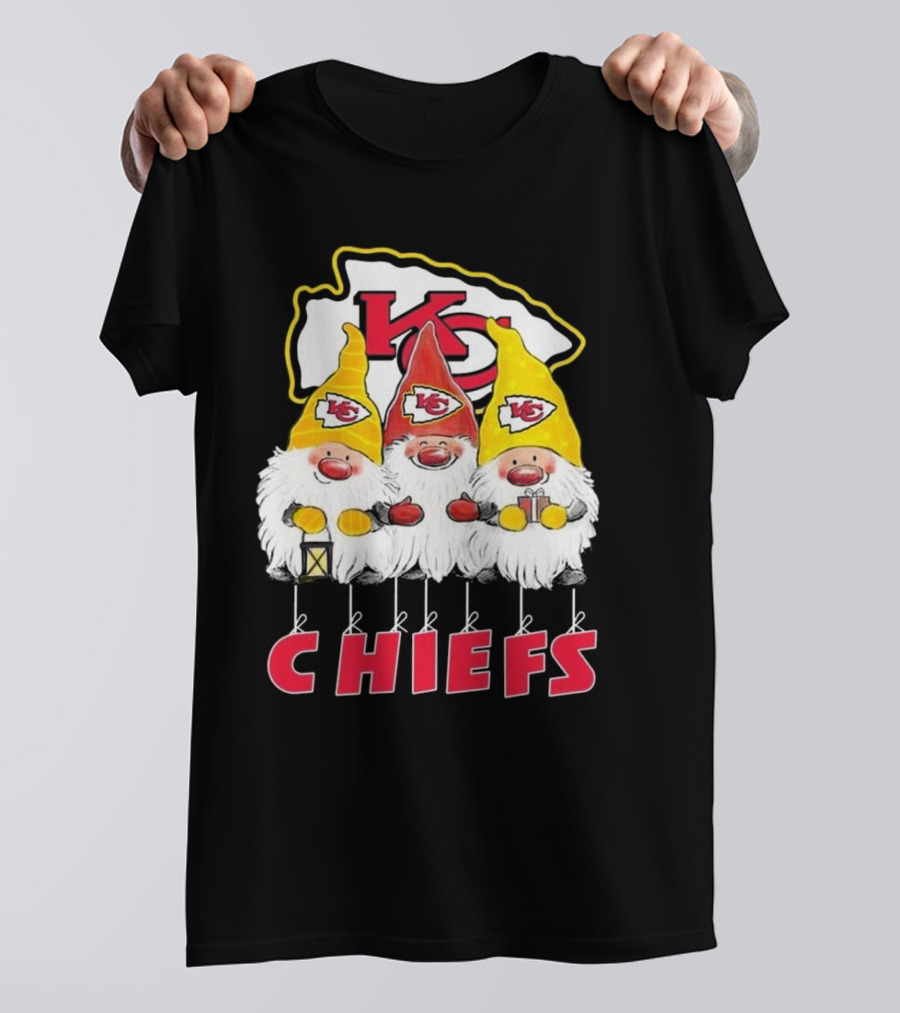 Kansas City Chiefs Gnomes Christmas Chiefs T-Shirt