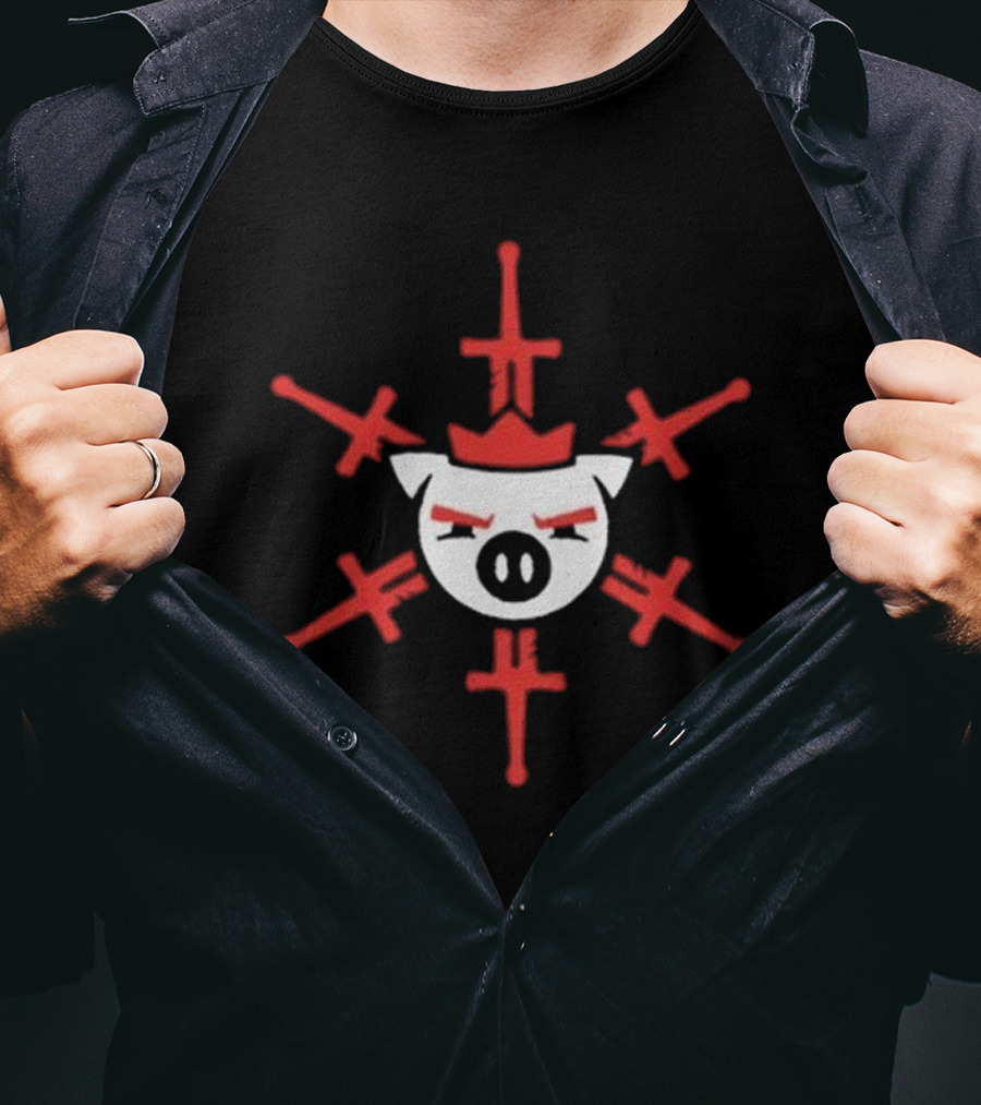 Technoblade Swordflake Pig Crown With Red Crossed Swords T-Shirt