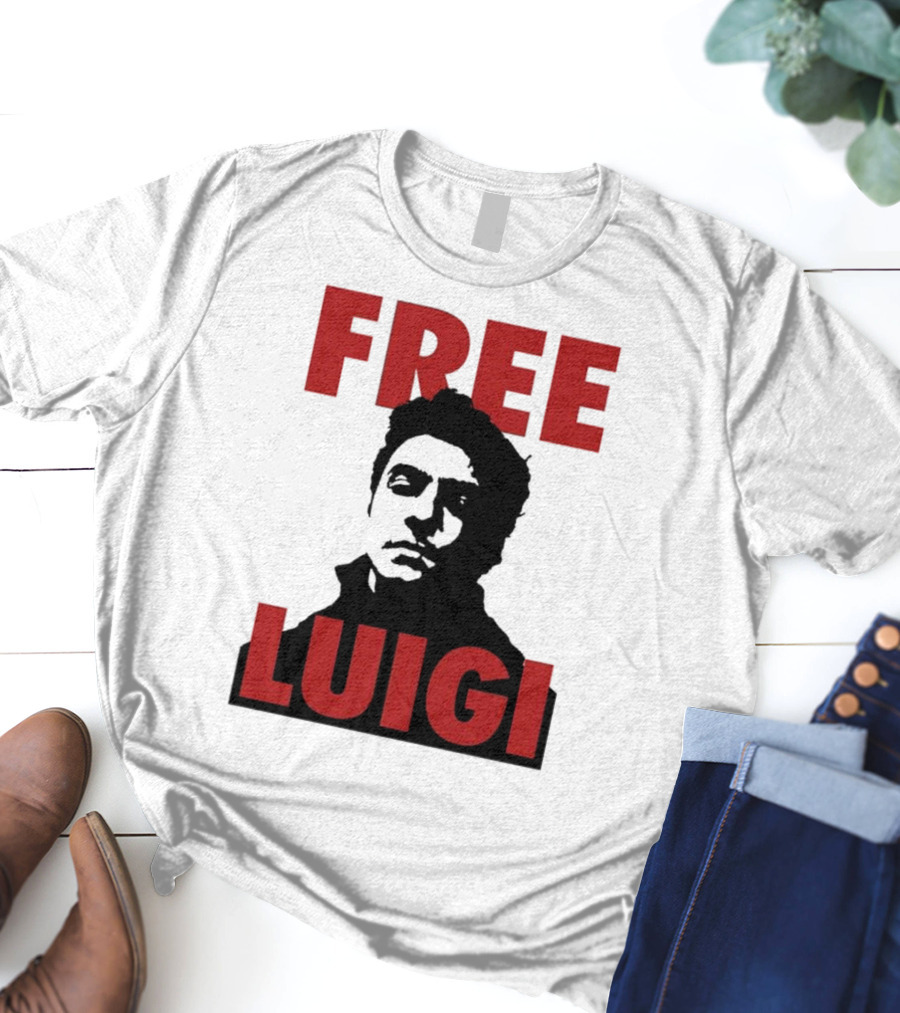 Free Luigi Mangione Bold Statement Iconic T-Shirt