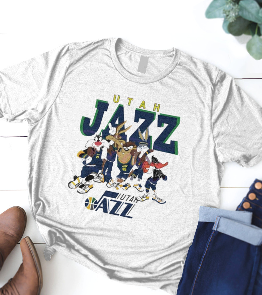 Utah Jazz Looney Tunes Cartoon Characters Featuring Bugs Bunny Daffy Duck Sylvester Tweety Taz T-Shirt