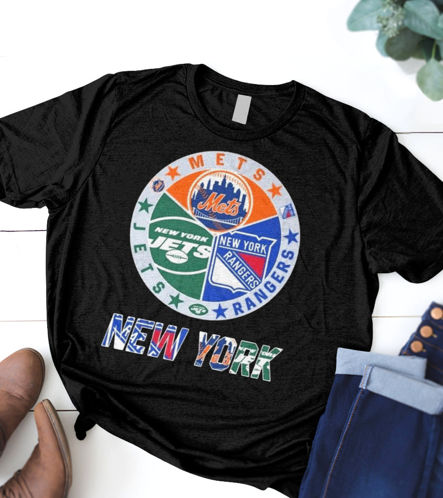 New York Mets Rangers Jets Circle Logo Skyline Baseball Football Hockey Teams T-Shirt