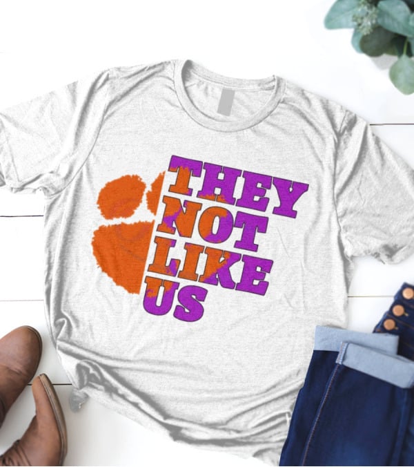 They Not Like Us Clemson Tigers College Football 2025 Orange Paw Prints T-Shirt