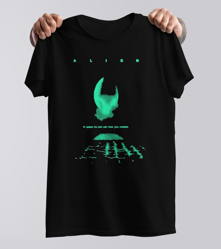 Alien Classic Glow In The Dark In Space No One Can Hear You Scream T-Shirt
