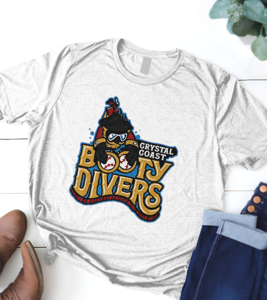 Crystal Coast Booty Divers Pirate Spyglass Emblem T-Shirt