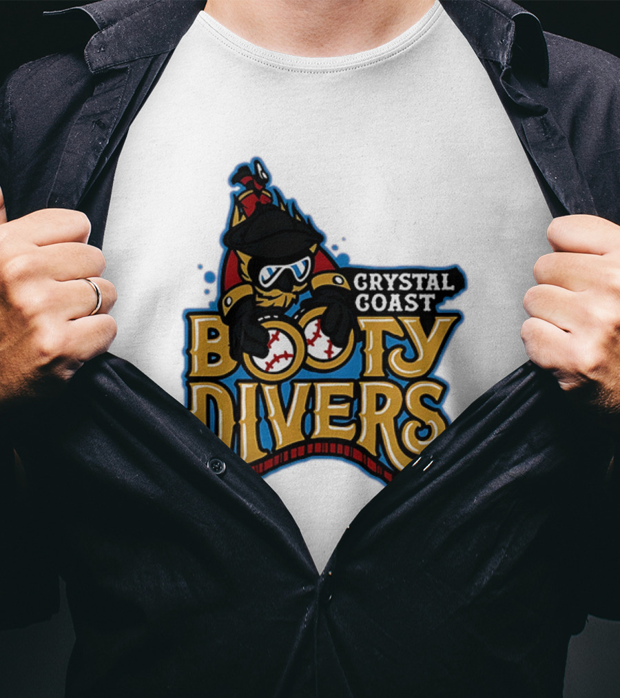 Crystal Coast Booty Divers Pirate Spyglass Emblem T-Shirt