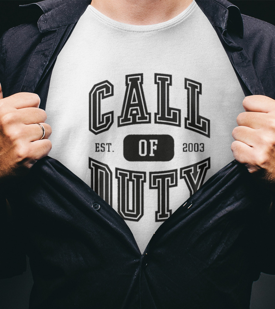 Call Of Duty Alumnus Est 2003 Gaming Apparel T-Shirt