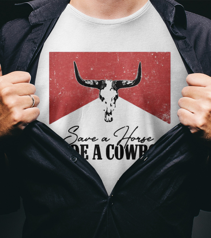 Cowboy Bull Skull Save A Horse Ride A Cowboy Retro Western T-Shirt