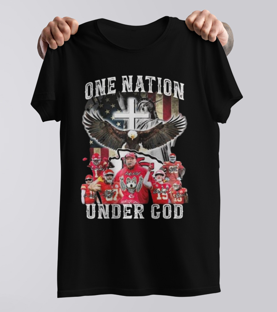Kansas City Chiefs One Nation Under God 2025 Signatures Statue Of Liberty And Eagle T-Shirt