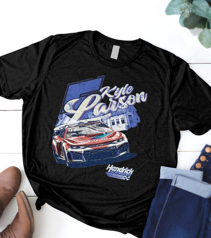 Kyle Larson Hendrick Motorsports Valvoline Racing Car T-Shirt