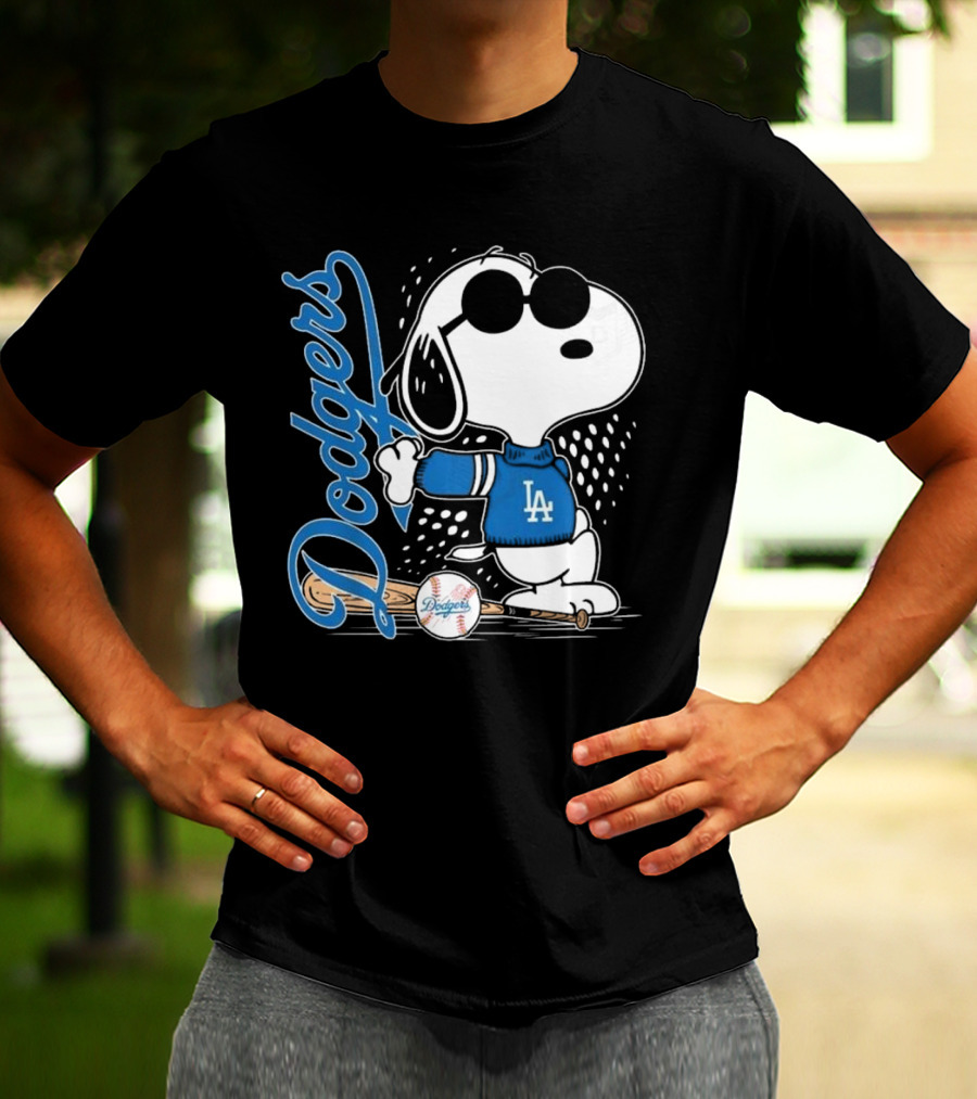 Los Angeles Dodgers Snoopy MLB 2025 Peanuts Baseball Collaboration T-Shirt